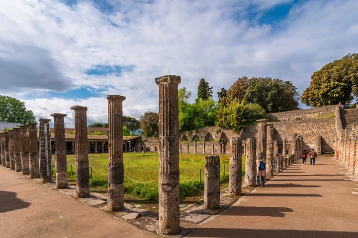 Naples MegaCombo Guide: Pompeii, Hop-On Hop-Off & Naples Underground photo 2