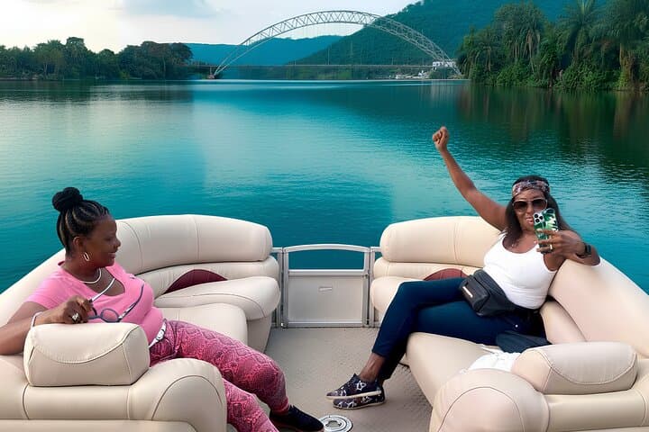 Accra Day Trip: Shai Hills Safari & Akosombo Volta River Cruise photo 3