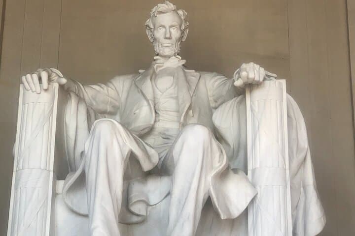 Inside Washington DC’s Presidential Memorials: Private National Mall Walking Tour