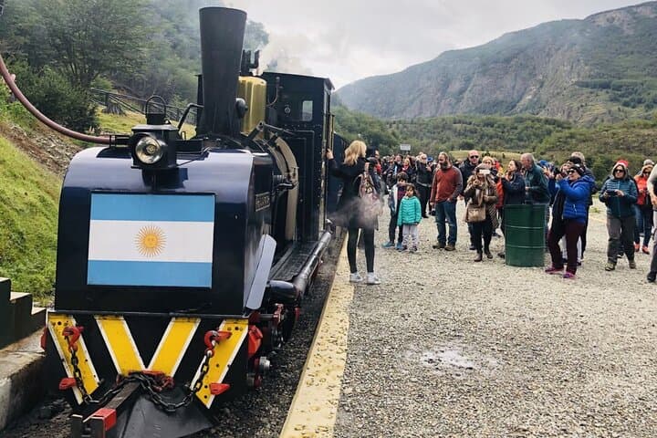 End of the World Train: Tierra del Fuego National Park Day Tour from Ushuaia