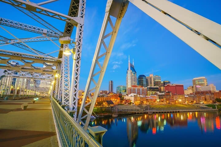 Honky Tonk Hits Nashville: Self-Guided Audio Scavenger Hunt on Broadway