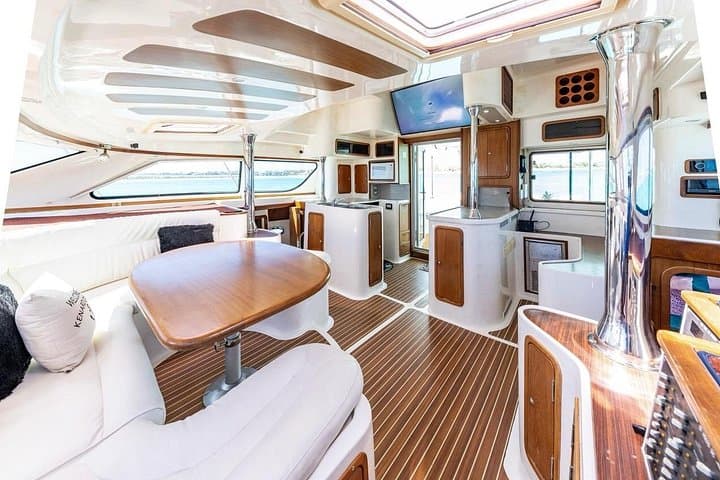 Turks and Caicos Full-Day Luxury Yacht Charter — Snorkel Grace Bay & Private Beach Stops photo 4