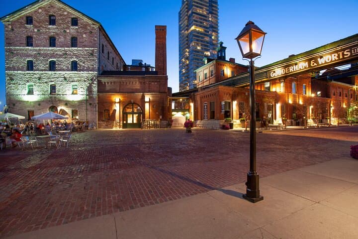 Toronto Murder Mystery Quest: Outdoor Detective Game Through Downtown photo 3