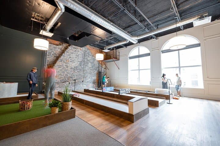 Vintage Immersive Mini Golf in Quebec City: Indoor Historical Course for All Ages photo 3