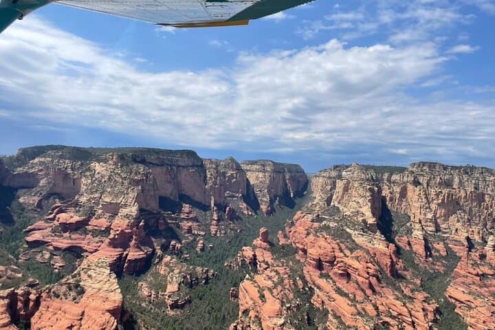 Sedona Scenic Flights: Canyon Cruise, Mesa Peaks & Sunset Tours photo 1
