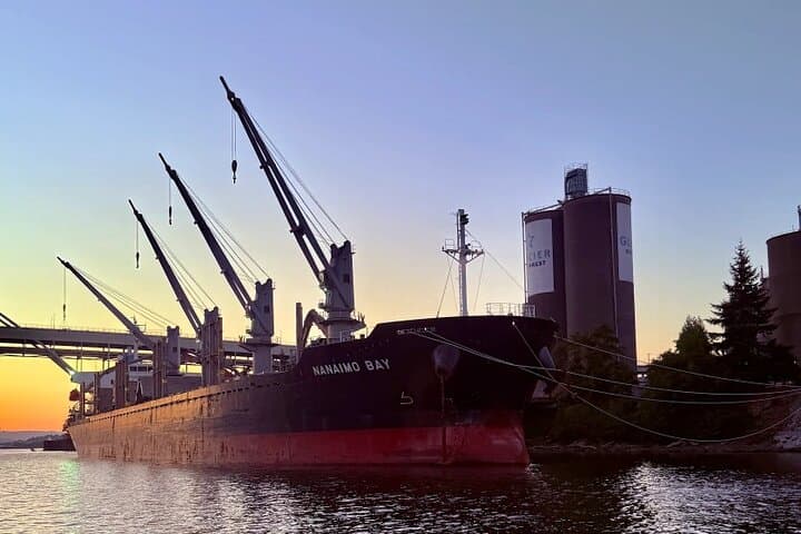 Tiki Sunset Cruise on Portland’s Willamette: 2-Hour Evening River Ride photo 4