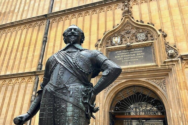 Oxford One‑Hour Private Walking Tour — Historic Centre Highlights photo 2