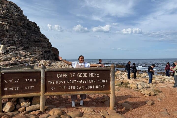 Cape Peninsula Day Tour: Bo-Kaap, Seal Island, Boulders Penguins & Cape Point