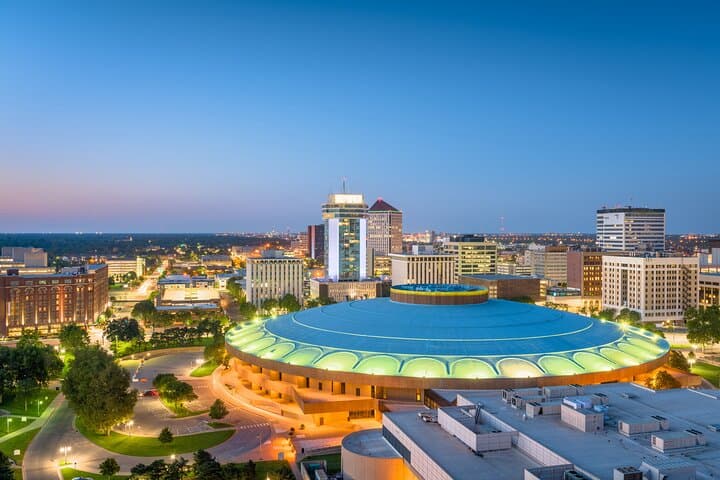 Wichita After-Dark Scavenger Bar Crawl: Self-Guided Let’s Roam Adventure photo 2