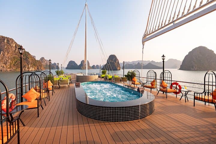 Luxury Amethyst Halong Bay Day Cruise from Hanoi — Sung Sot, Kayaking & Titop photo 3
