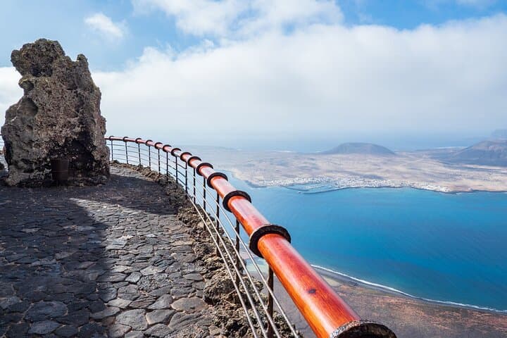 Lanzarote Private Tour: Explore César Manrique’s Volcanic Art and Natural Wonders photo 5