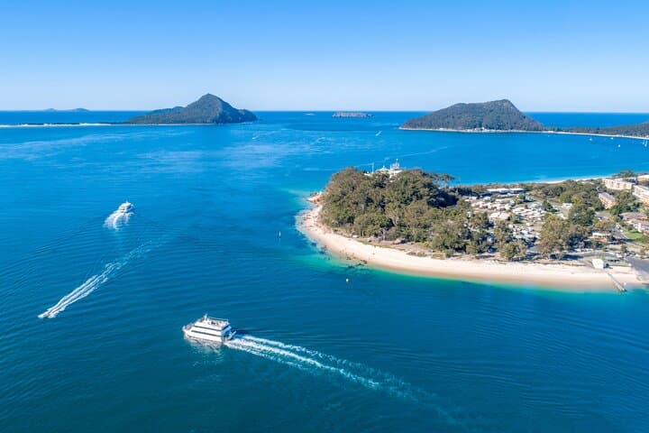 Port Stephens Day Tour: Tomaree Hike, Dolphin Cruise & Little Beach Swim