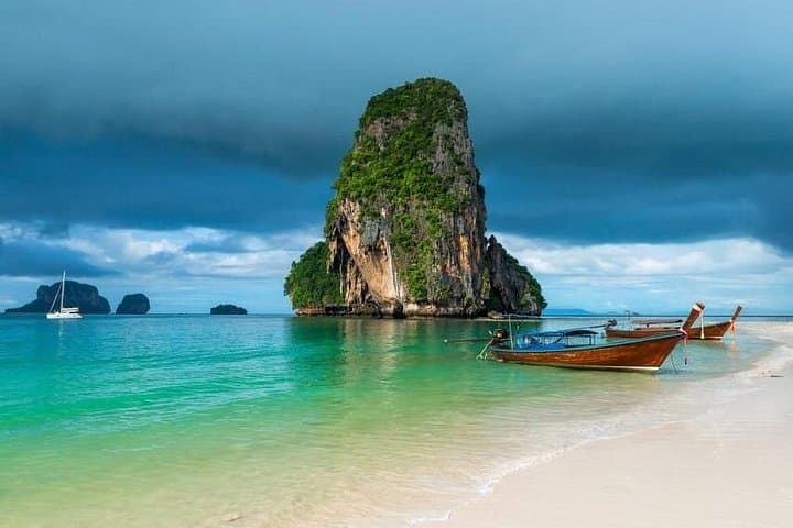 Krabi 4-Island Longtail Boat Trip from Ao Nang — Snorkel, Lunch & Photo Stops photo 4
