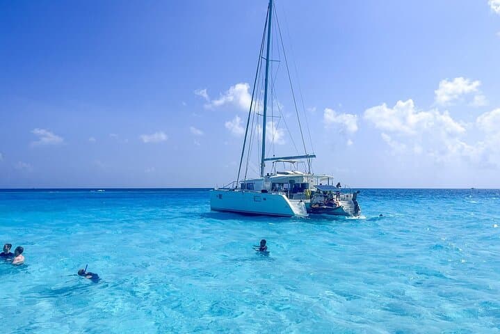 Ras Mohammed & White Island Cruise: Full-Day Snorkel and Dive from Sharm El-Sheikh
