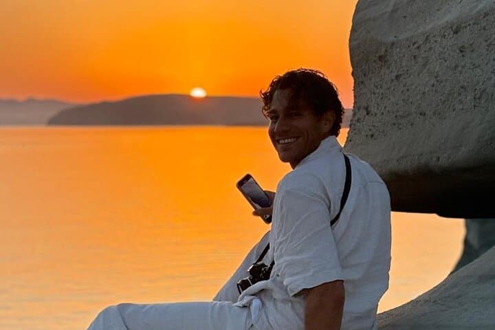 Sunrise at Sarakiniko: Milos Volcanic Coast Sunrise Tour with Pickup