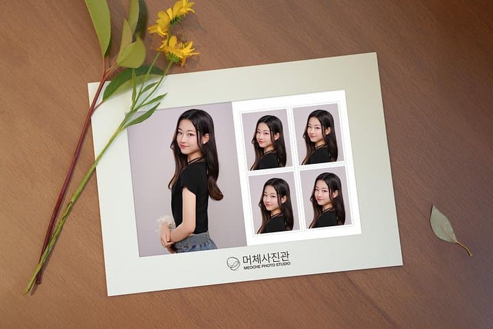 K-Style Photoshoot in Seoul: Private 60-Min Studio Portraits with K-Beauty Retouch