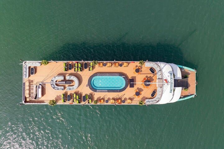 Luxury Amethyst Day Cruise in Halong Bay — Sung Sot, Ti Top & Kayaking