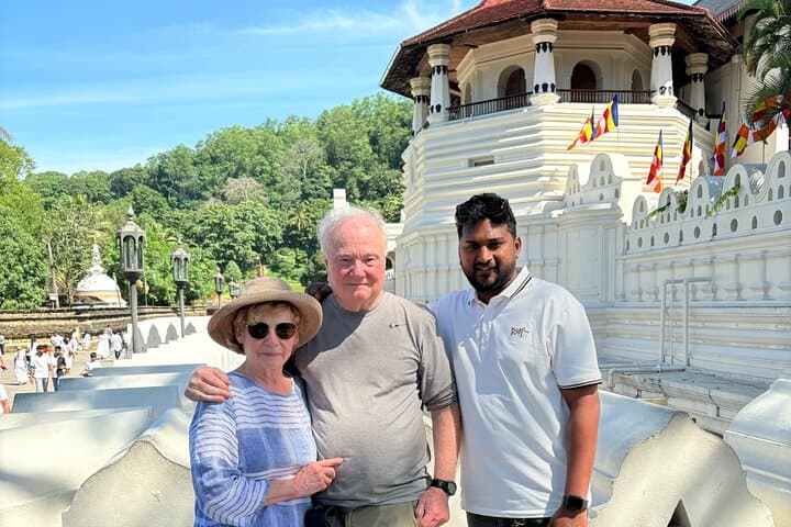 6-Day Sri Lanka Cultural, Scenic & Wildlife Highlights Tour photo 2