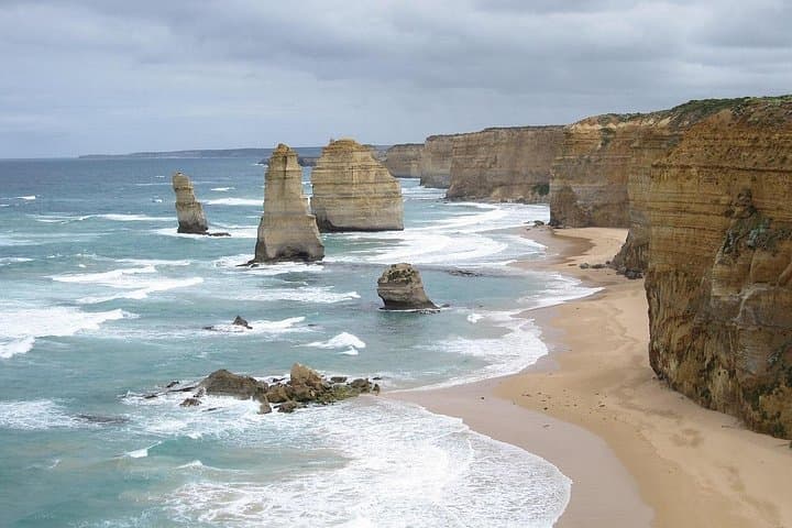 Luxury Great Ocean Road Tour from Melbourne — Twelve Apostles, Otways & Wildlife photo 1