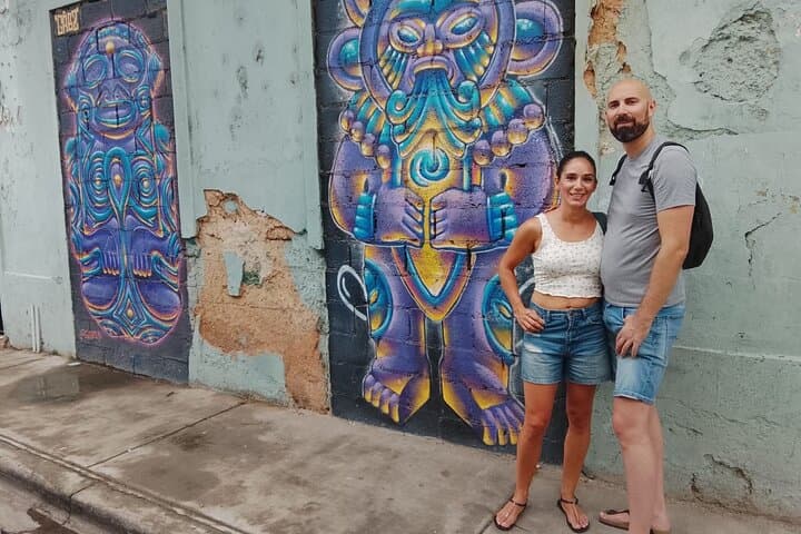 Tour Beyond the Walls: Colonial Zone & Mercado Modelo Walking Tour, Santo Domingo