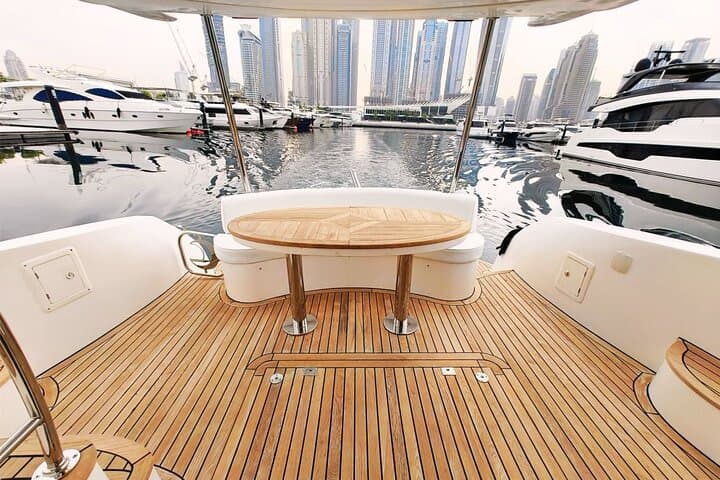 Dubai Private Yacht Tour: 1-Hour Luxury Cruise with Soft Drinks photo 6