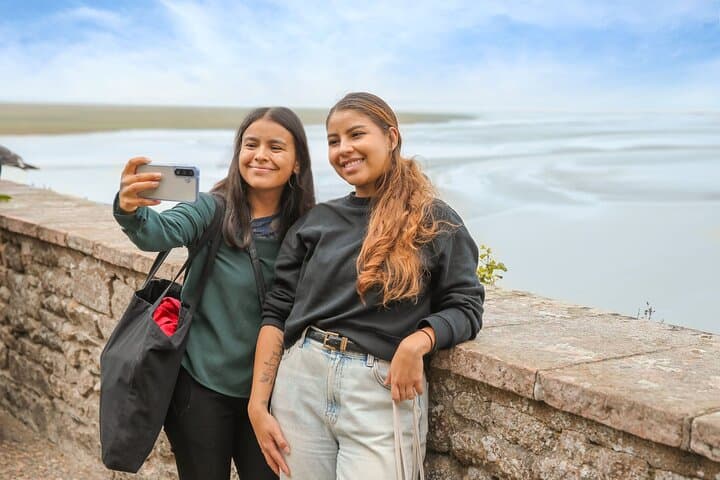 3-Day Normandy, Mont Saint-Michel & Loire Valley Tour from Paris