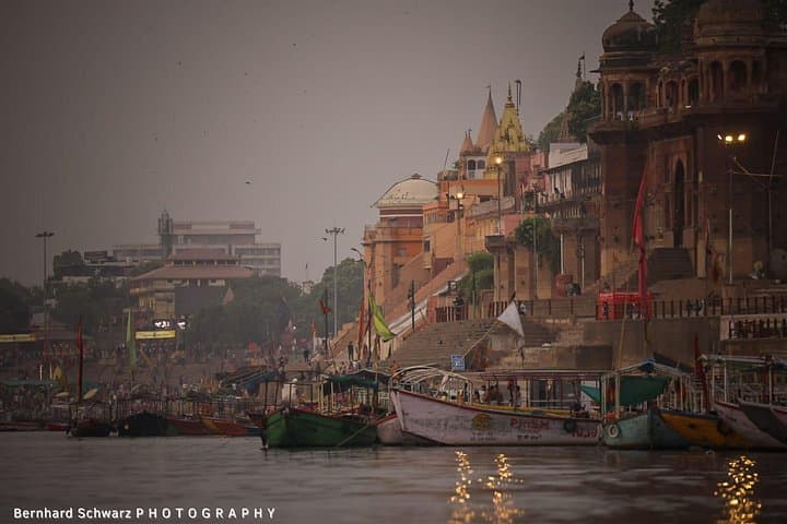 Golden Hour in Varanasi: Sunset Walk and Ganga Aarti Experience photo 5
