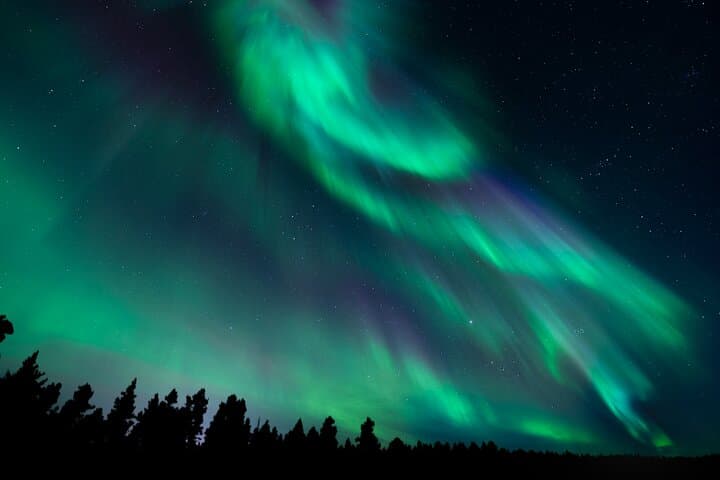 Private Northern Lights Chase in Rovaniemi — Guaranteed Aurora Photography photo 6
