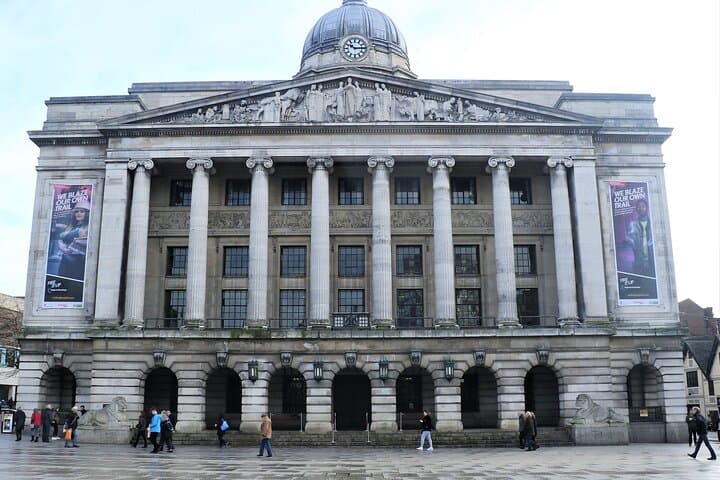 Nottingham Private Walking Tour: Robin Hood, Lord Byron & Medieval Streets photo 4