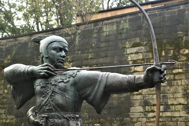 Nottingham Private Walking Tour: Robin Hood, Lord Byron & Medieval Streets photo 5