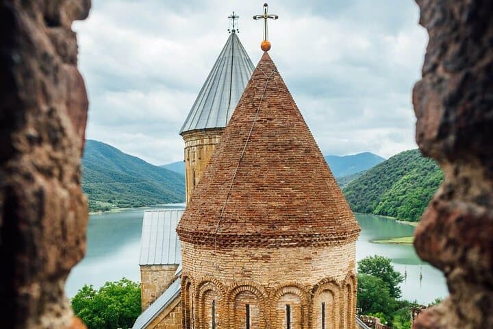 Kazbegi and Gudauri Full-Day Private Tour from Tbilisi — Gergeti Trinity, Jinvali & Mountain Views