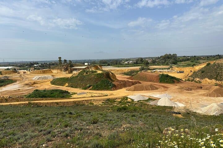 Albero Quarry Guided Tour: Explore Seville’s Golden Stone and Mining History photo 4