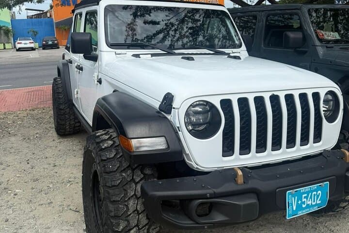 Jeep Rental Adventure Aruba: Self-Drive 4x4 Exploration of Arikok & Hidden Coves photo 6