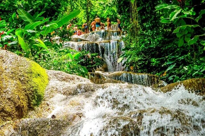 Ocho Rios Mi Crazy: Konoko Falls, Botanical Garden & Beach — One-Day Adventure Guide photo 4