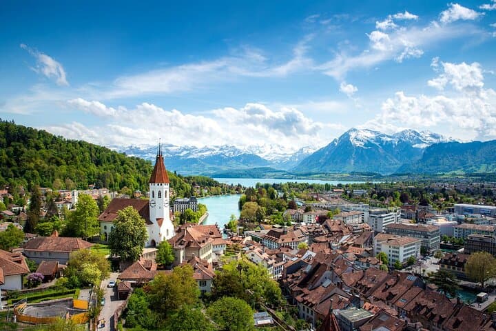 Lucerne Day Trip: Thun, St. Beatus Caves & Lake Thun Cruise with Tasting