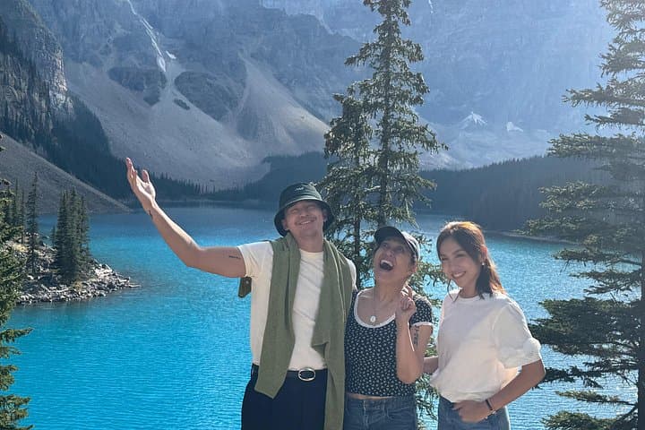Banff to Lake Louise & Moraine Lake: Day Tour from Banff photo 1
