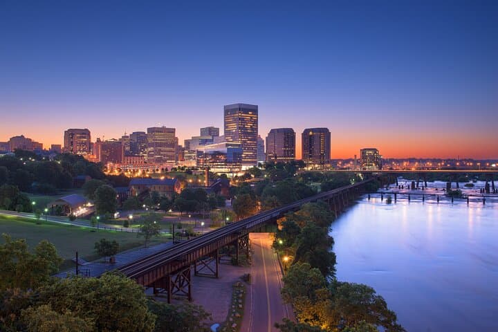Richmond App-Led Bar Crawl: Interactive Scavenger Hunt & Night Out photo 2