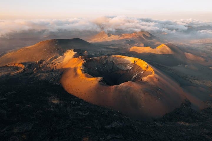 Lanzarote Volcanic Heart: Private Timanfaya, El Golfo & Los Hervideros Tour photo 1