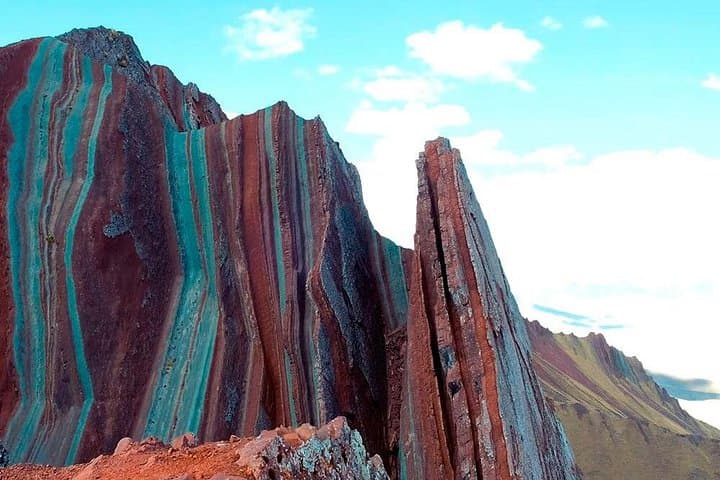 Full-Day Hike to Pallay Punchu: Colorful Peaks & Andean Views photo 4