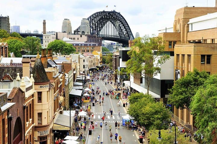 Sydney Small-Group City Highlights & Hidden Gems Tour — Harbour, Bondi and Local Lookouts photo 3
