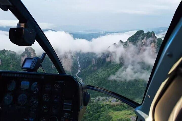 Helicopter Over Zhangjiajie: Wulingyuan Aerial Tour of Baofeng Lake & Avatar Peaks photo 5