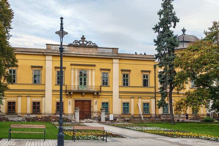 Eger Day Trip from Budapest: Baroque Streets, Siege History & Thermal Baths photo 4