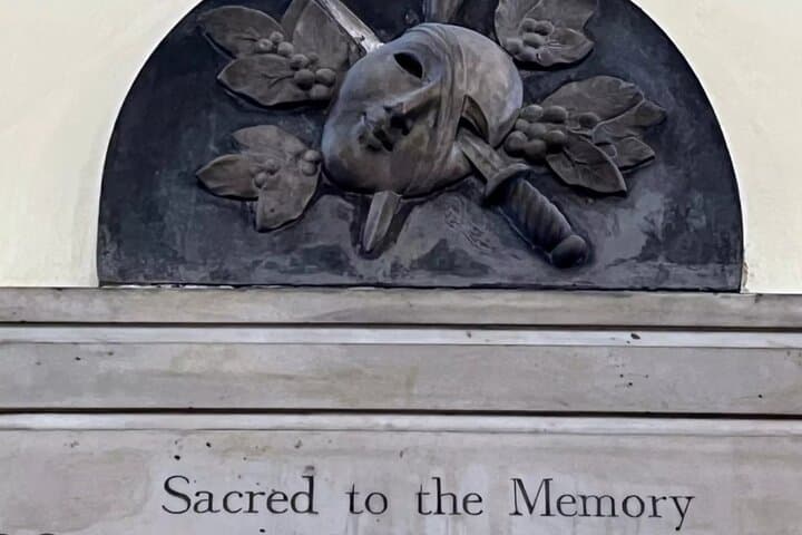 Spectacle, Sin and Uproar: Self-Guided Covent Garden Walking Tour photo 4