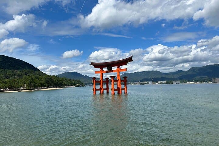 Hiroshima & Miyajima Day Tour: Peace Park, Atomic Dome & Itsukushima Shrine