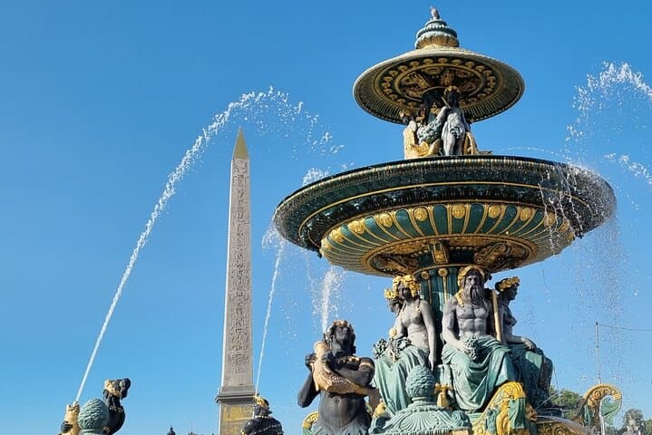 Paris Vintage Sidecar Tour: 2-Hour Private Harley Ride with Champagne photo 2