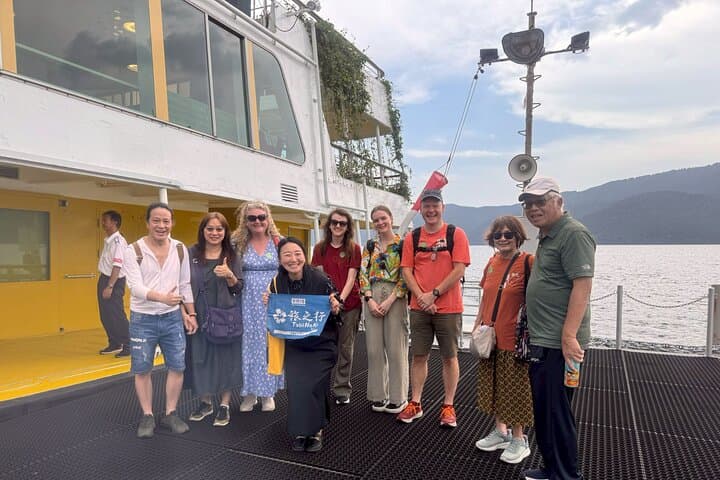 Mt Fuji & Hakone Day Tour: 5th Station, Lake Ashi Cruise & Shinkansen Return photo 4