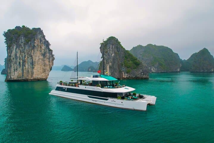 Halong Catamaran Premium Day Cruise — Halong & Lan Ha Bay Full-Day Experience