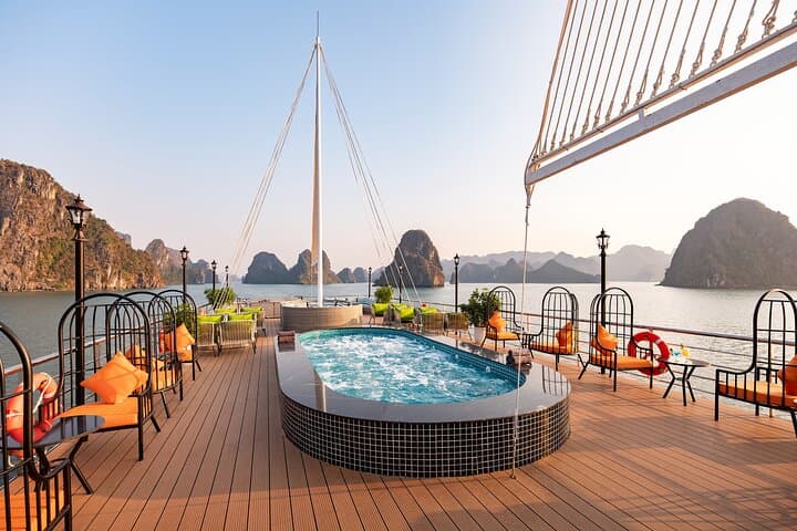Full-Day Amethyst Cruise: Halong Bay Highlights, Kayaking & Titov Island photo 6