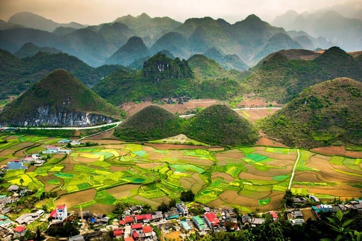3-Day Ha Giang Loop by Jeep or Car: Ma Pi Leng, Dong Van & Du Gia photo 5