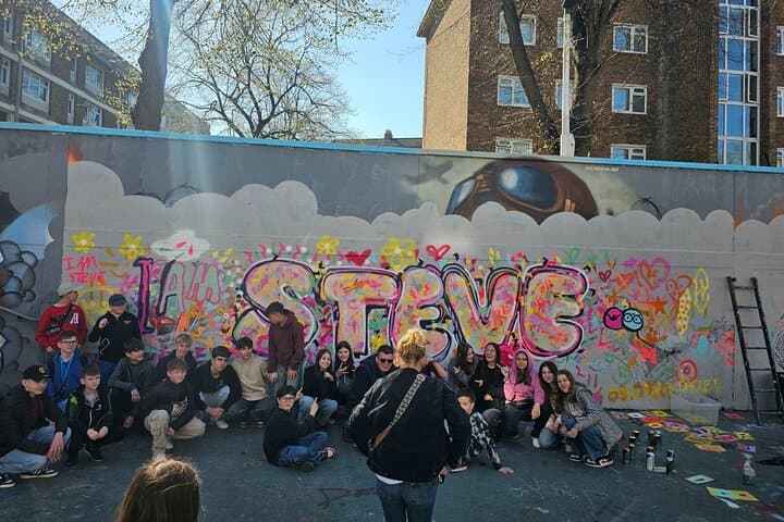 Brixton Graffiti Workshop & Street Art Walking Tour — Hands-On Spray Can Class photo 2